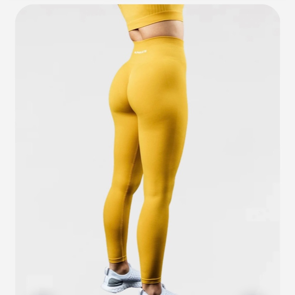 Alphalete Amplify Leggings